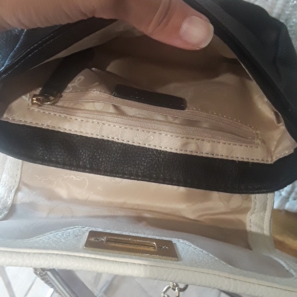 Purse - Picture 2 of 3